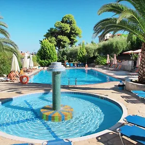 paradise-hotel-chalkidiki.hotelschalkidiki.net/